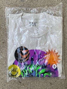 NWT Graphic Short Sleeve Tee - running